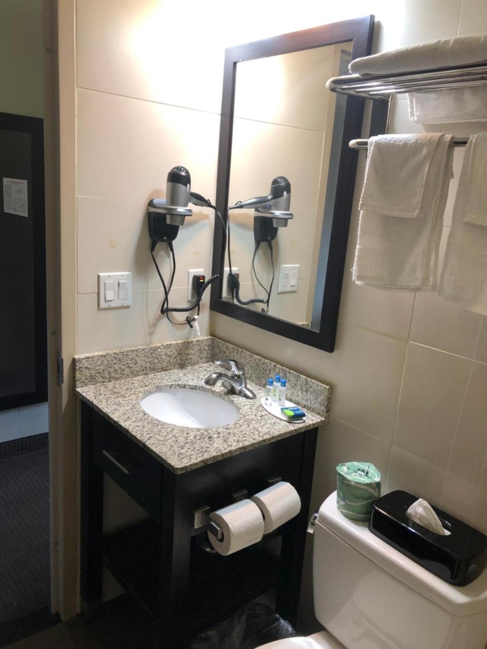 The Vue Inn Brooklyn نيو يورك المظهر الخارجي الصورة